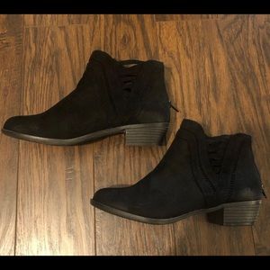 BRAND NEW No Parking Boots